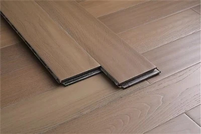 ダイレクトスティック無垢材フローリング
